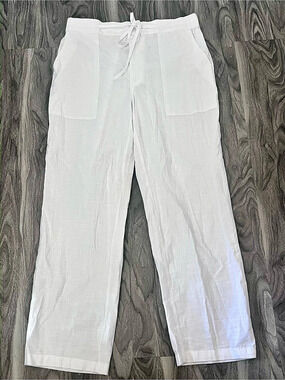 Straight Leg Pants in White Like New